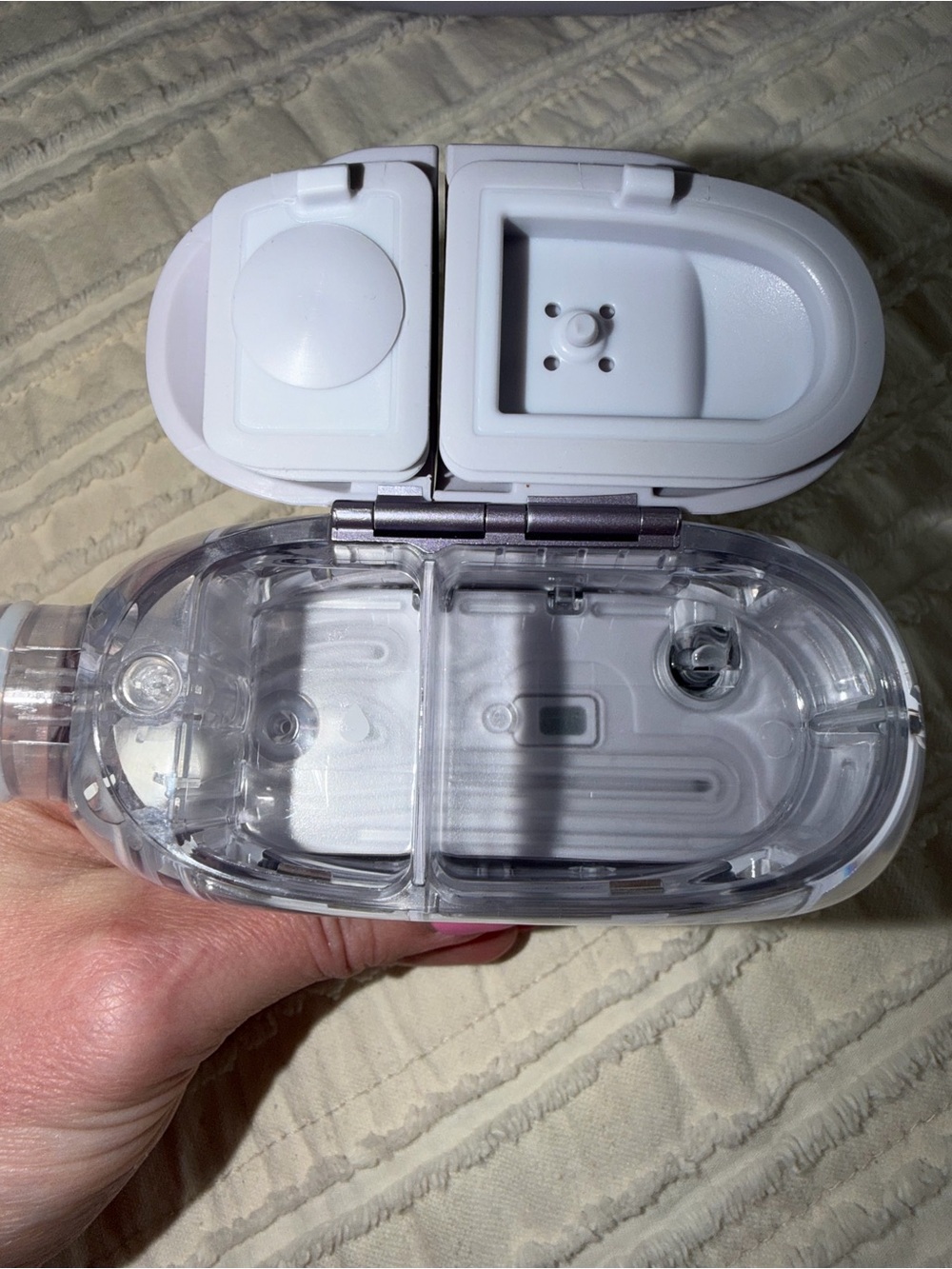 Shark FacialPro™ Glow + DePuffi At Home Facial System in Lilac - Picture 5 of 10